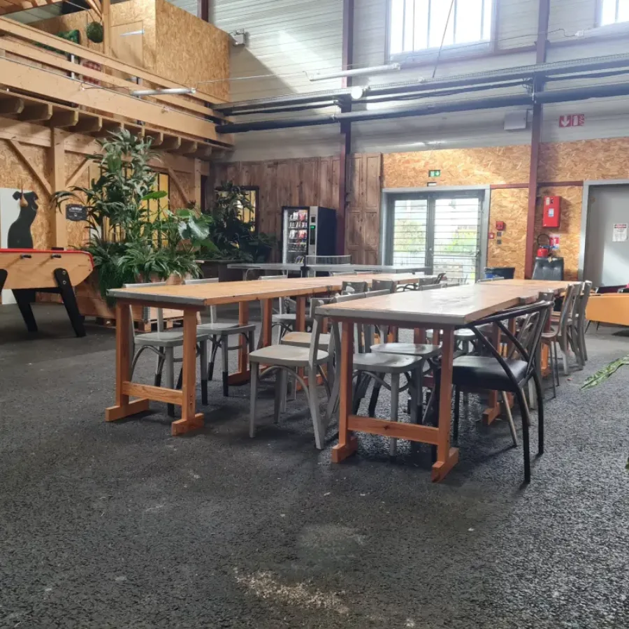 Dépôt RQDT à Bordeaux — espace intérieur