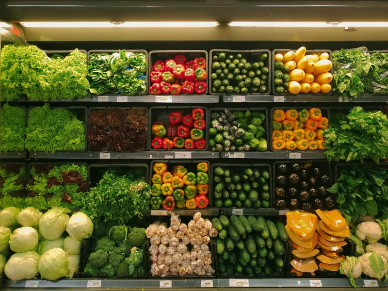 Légumes frais en rayon